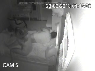 Скрытая камера сняла секс молодых людей дома у парня